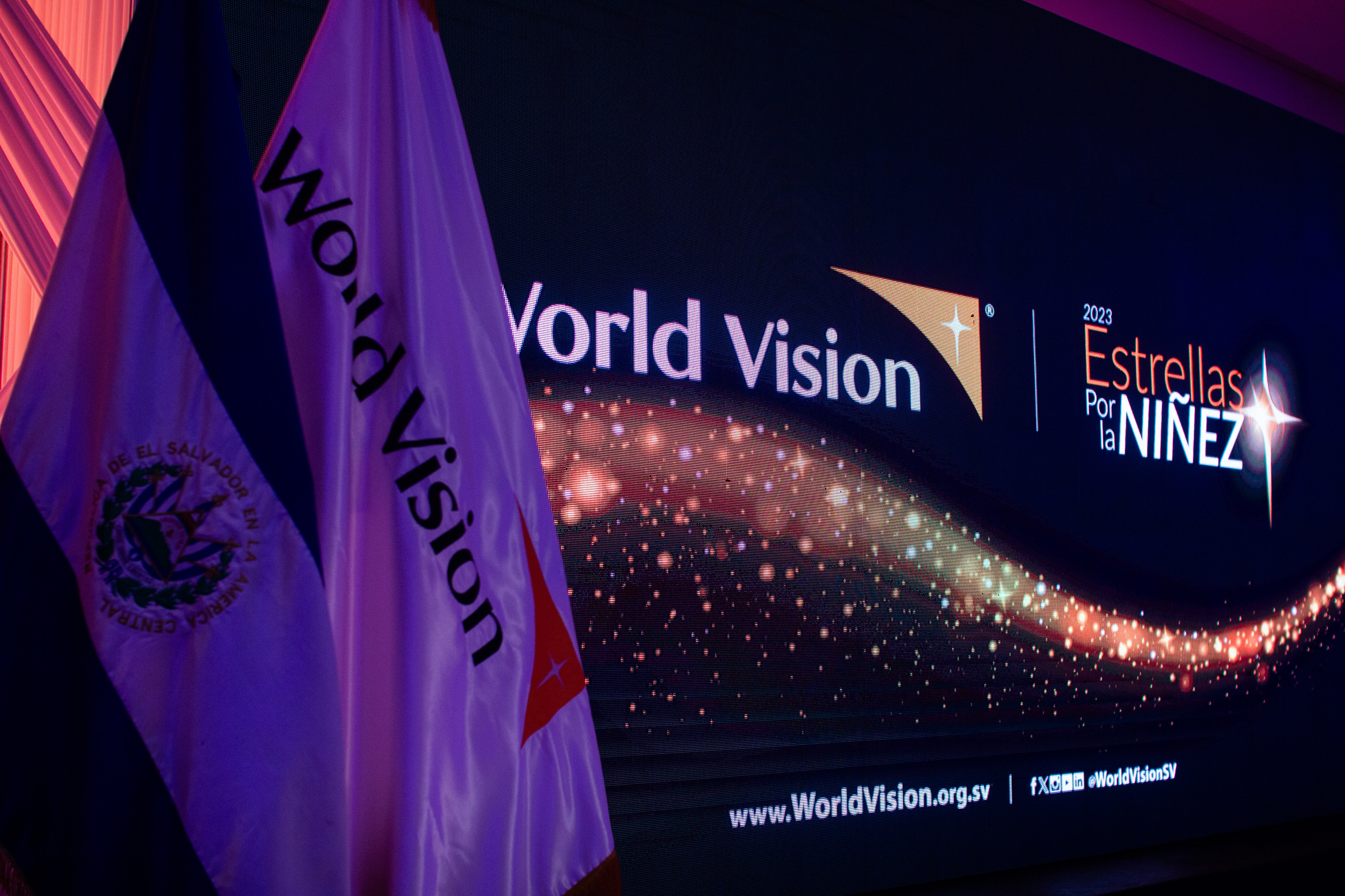 Estrellas por la niñez